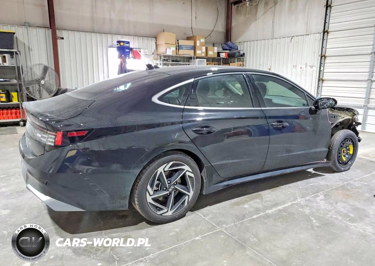 2026 Hyundai Sonata Sel Sport VIN:KMHL64JA1TA533799 - 3