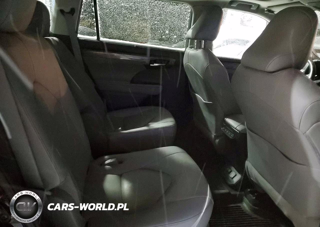 2020 Toyota Highlander Limited VIN:5TDDZRBH1LS037879 - 11