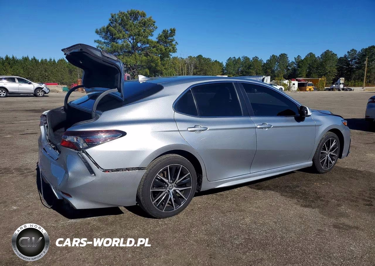 2023 Toyota Camry VIN:4T1G11AKXPU757746 - 3