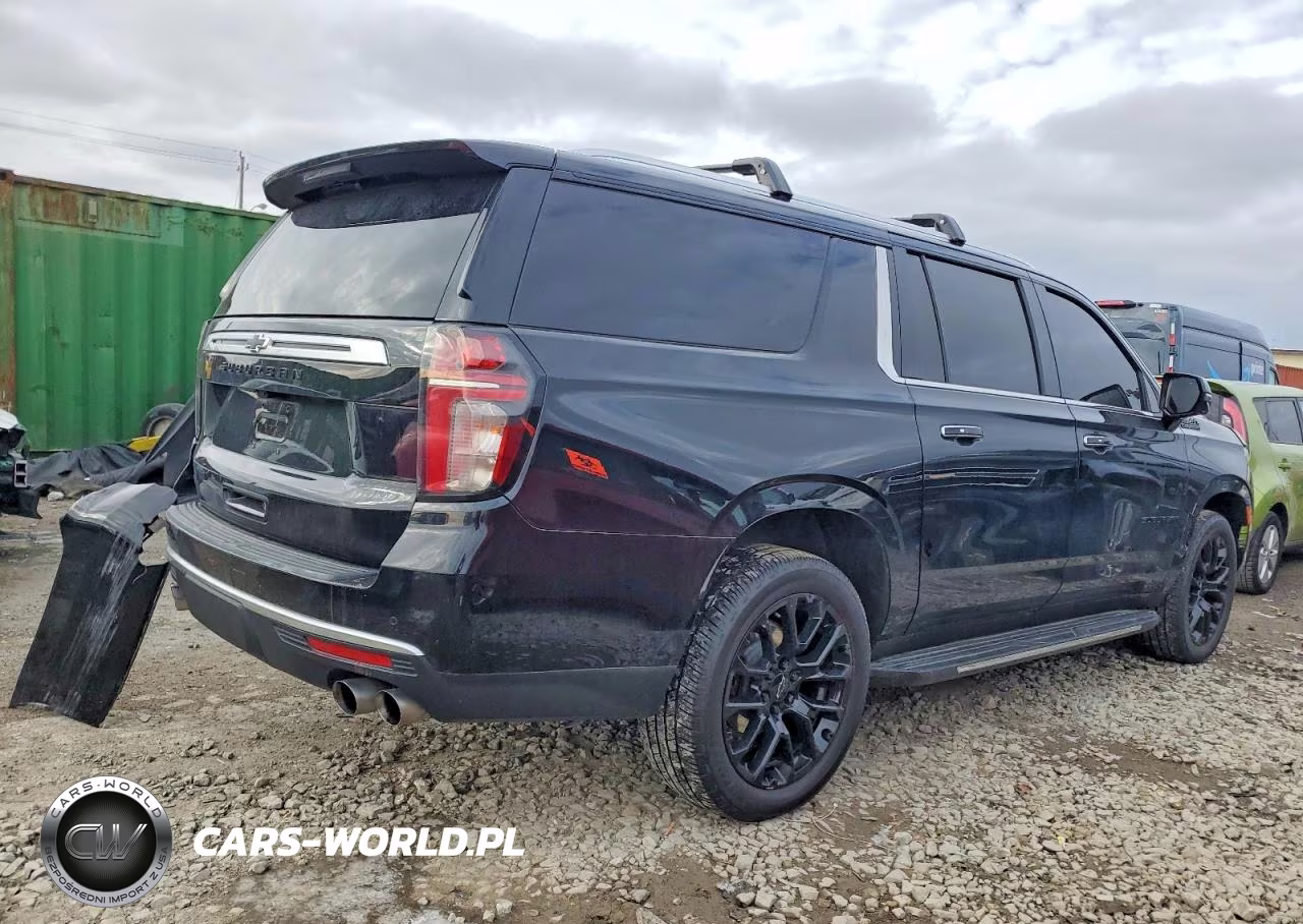 2022 Chevrolet Suburban K1500 High Country VIN:1GNSKGKL1NR340612 - 3