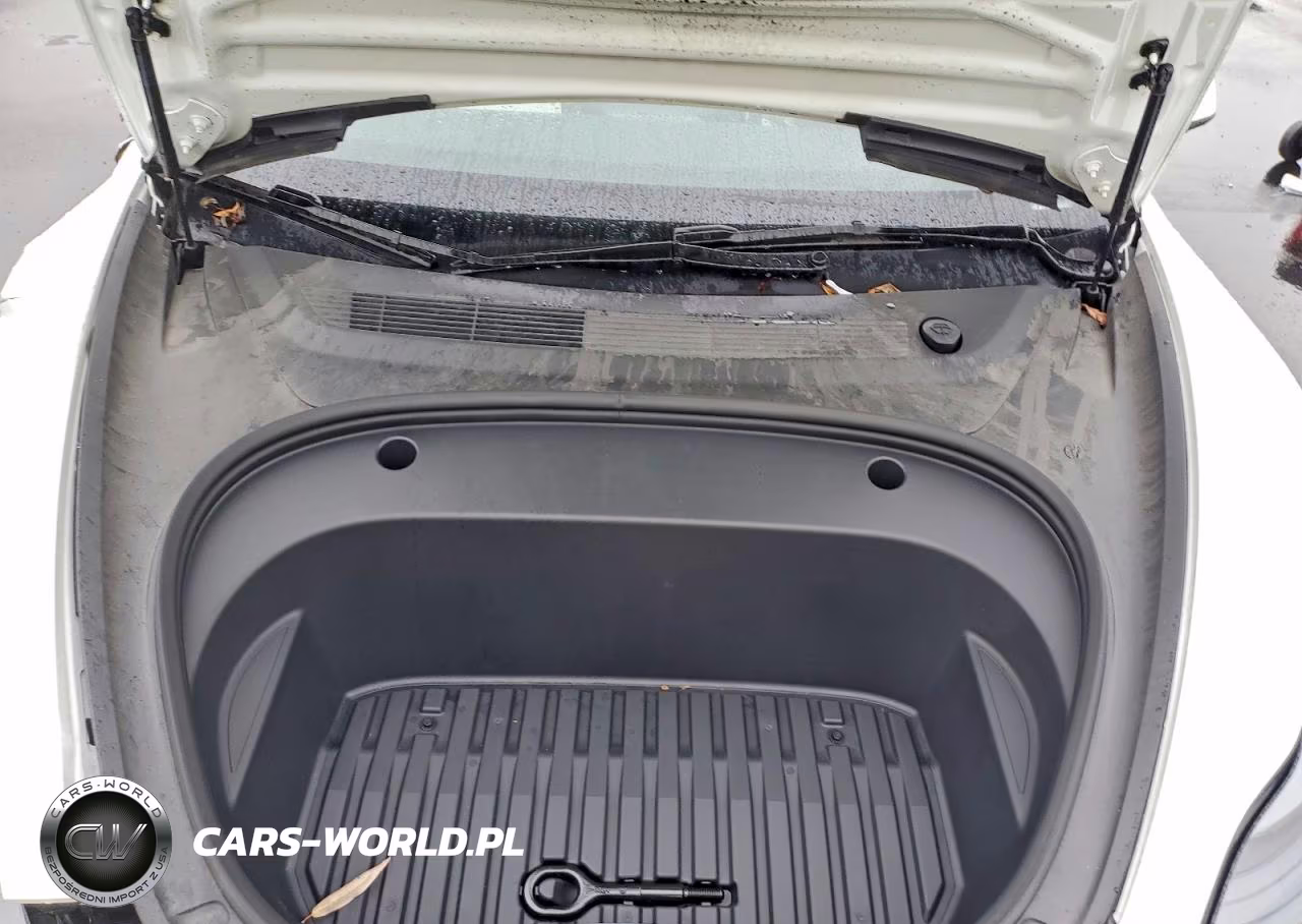 2023 Tesla Model 3 VIN:5YJ3E1EA3PF585447 - 11