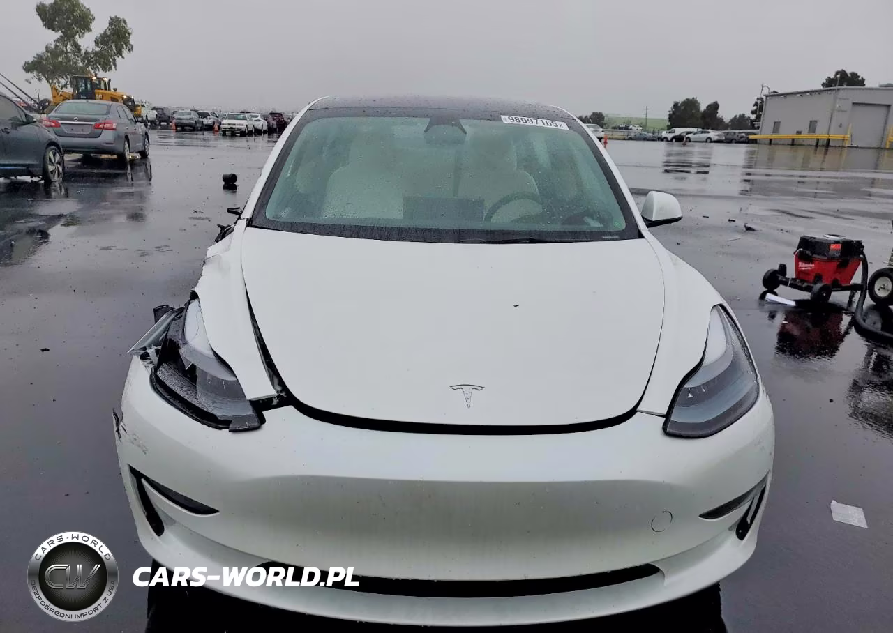 2023 Tesla Model 3 VIN:5YJ3E1EA3PF585447 - 5