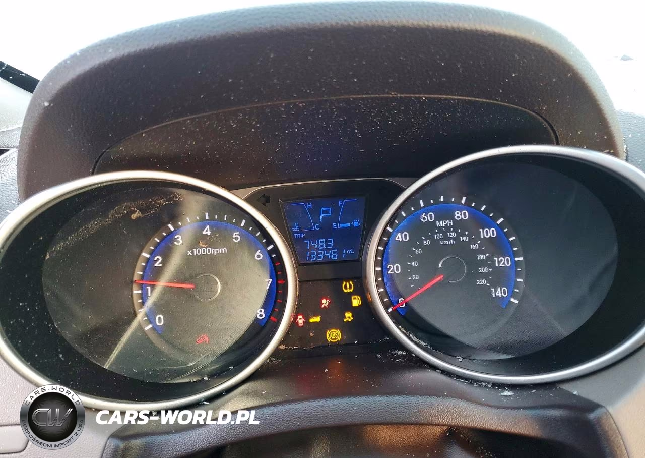2015 Hyundai Tucson Limited VIN:KM8JUCAG1FU058167 - 9