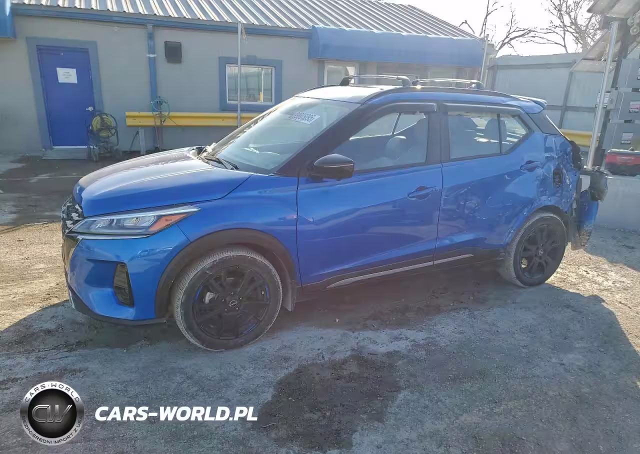 2024 Nissan Kicks Sr