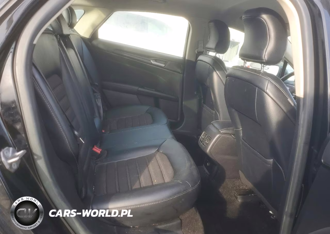2018 Ford Fusion Se VIN:3FA6P0HD4JR228927 - 10