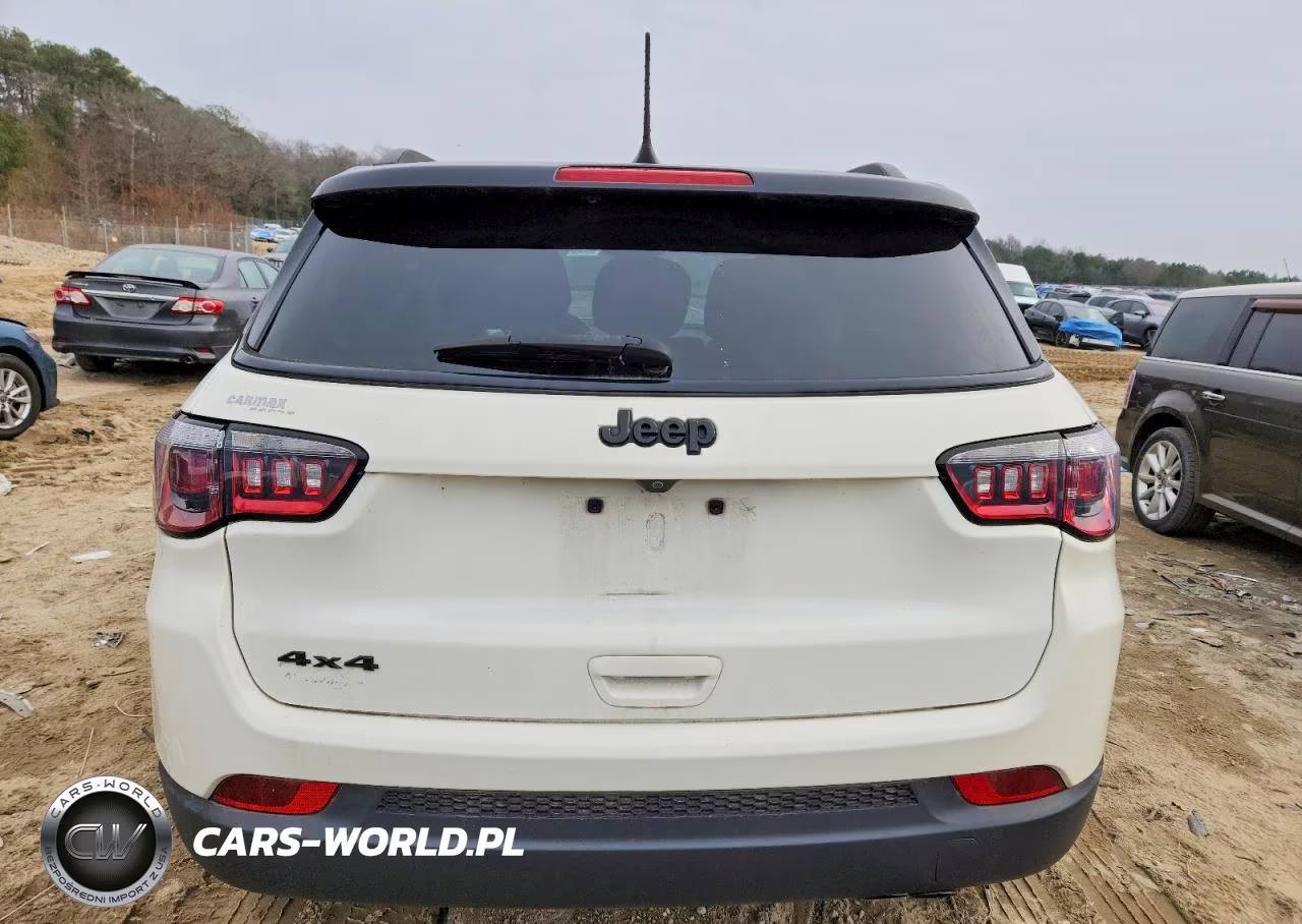 2018 Jeep Compass Latitude VIN:3C4NJDBB6JT325250 - 6