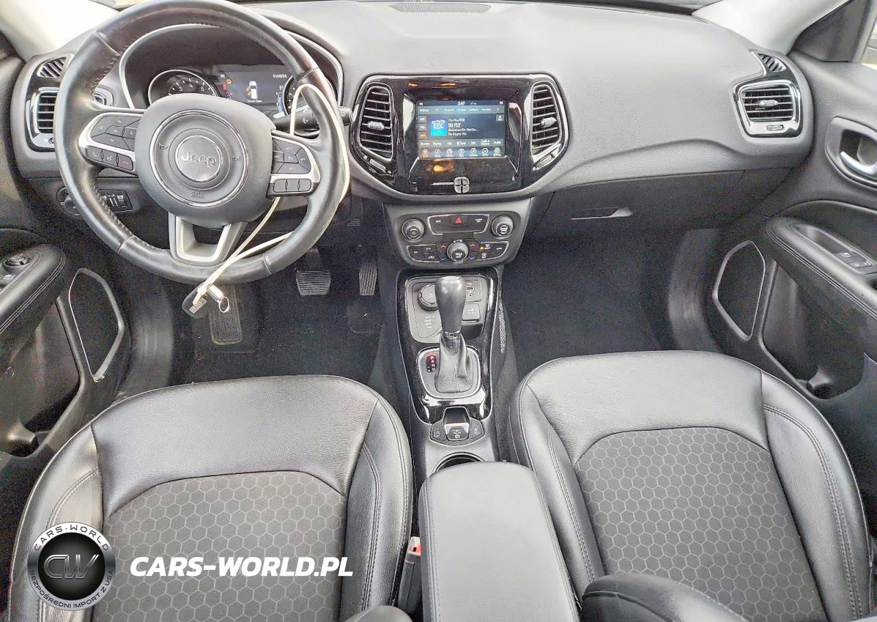 2018 Jeep Compass Latitude VIN:3C4NJDBB6JT325250 - 8
