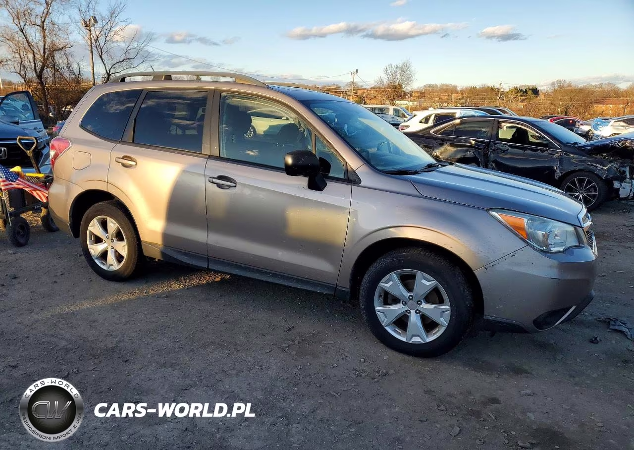 2015 Subaru Forester 2.5I Premium VIN:JF2SJADC1FH418840 - 4