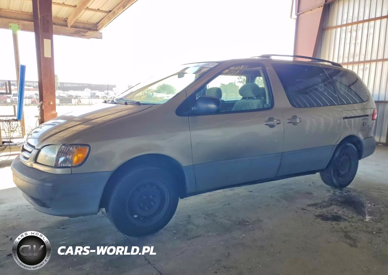 2003 Toyota Sienna Le