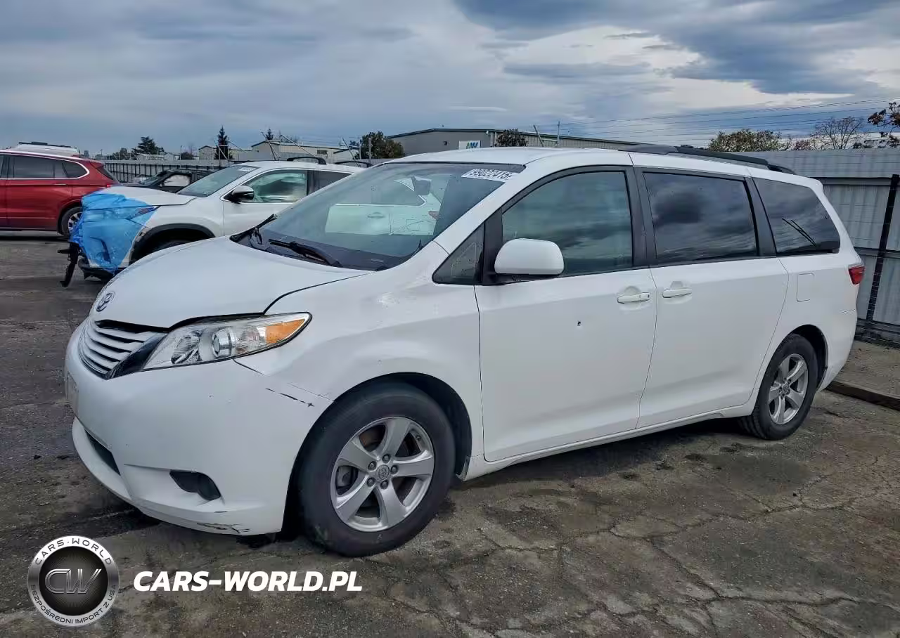 2017 Toyota Sienna Le