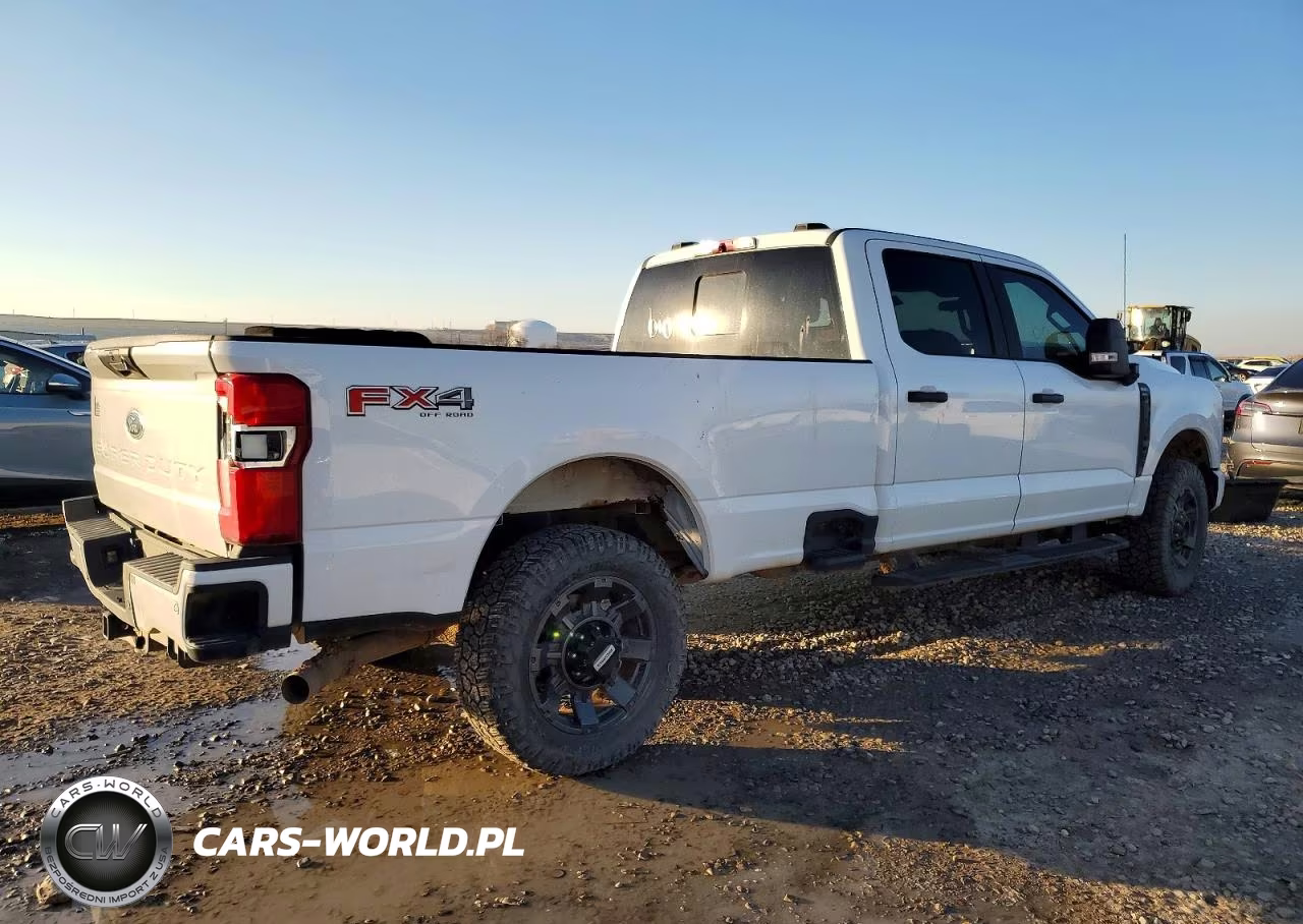 2023 Ford F250 Super Duty VIN:1FT8W2BA8PEC99270 - 3