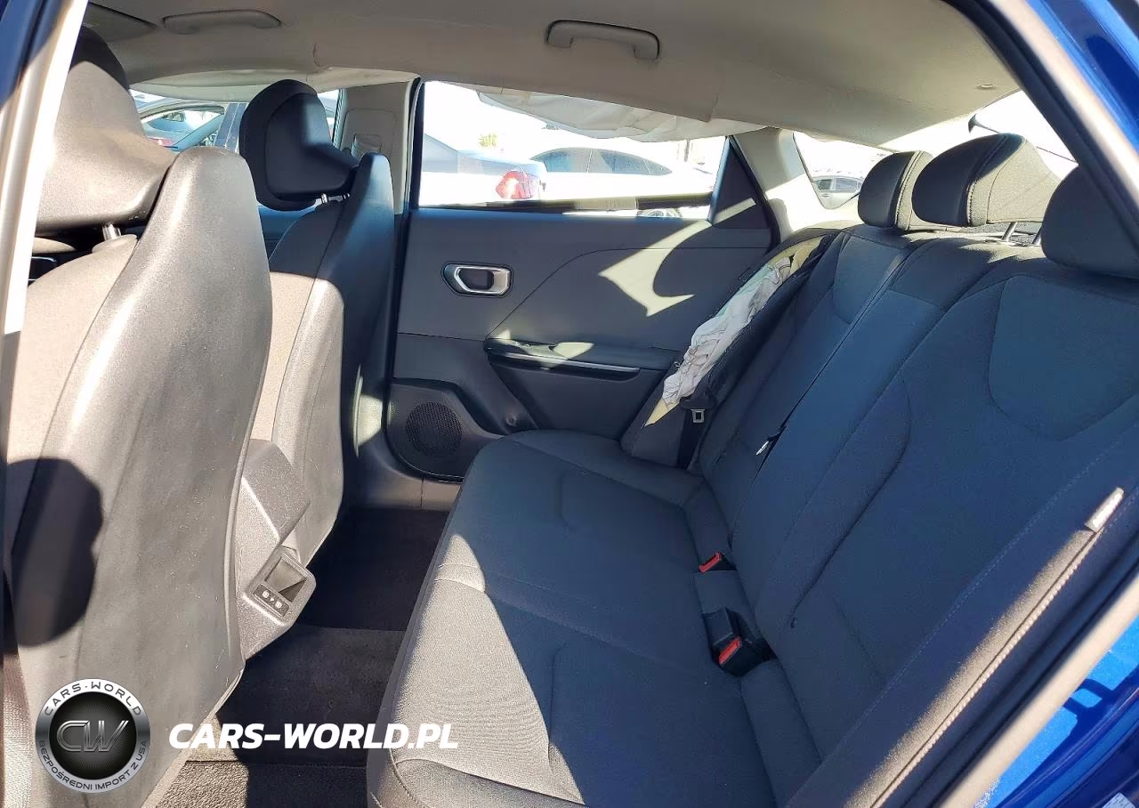 2025 Kia K4 Lx VIN:3KPFT4DE0SE055220 - 10