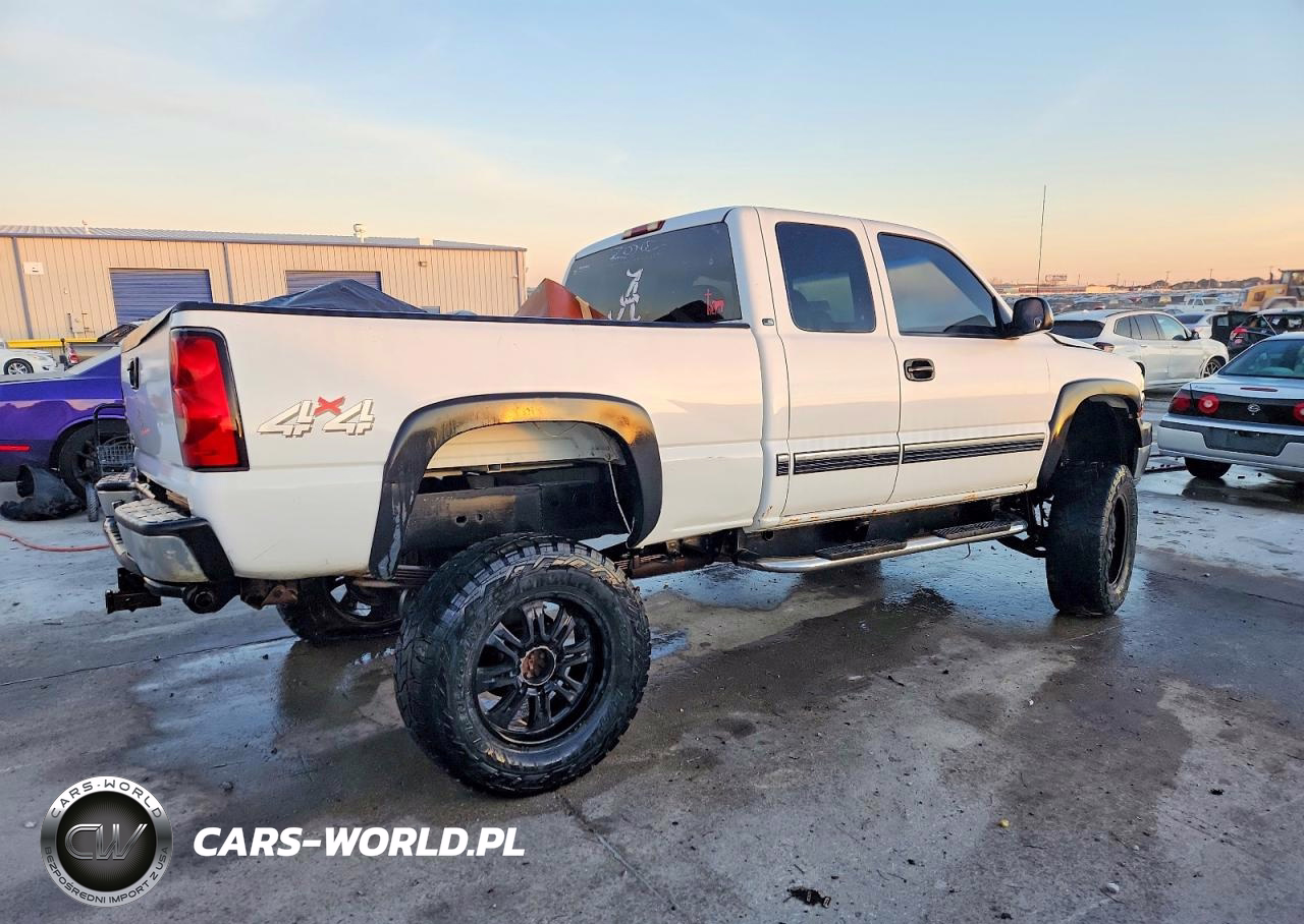 2001 Chevrolet Silverado K2500 Heavy Duty VIN:1GCHK29U81E240593 - 3