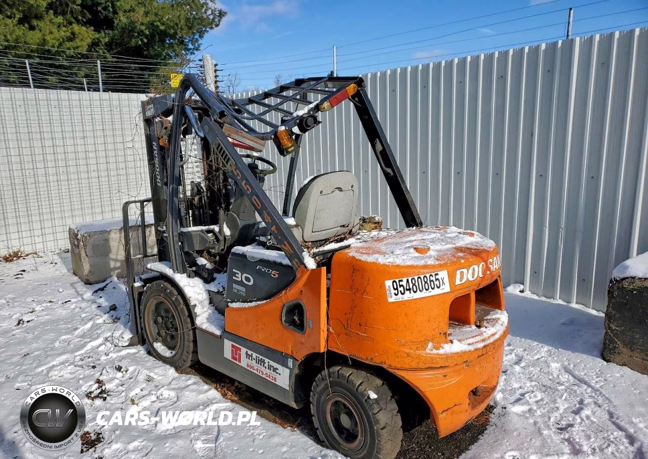 2010 Doosan Forklift VIN:MP00129 - 3