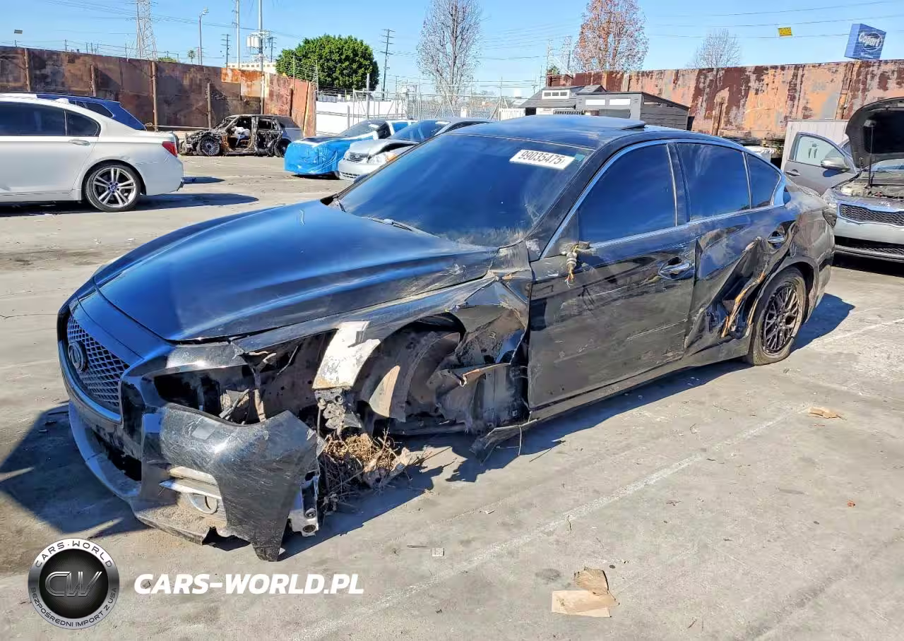 2015 Infiniti Q50 Base