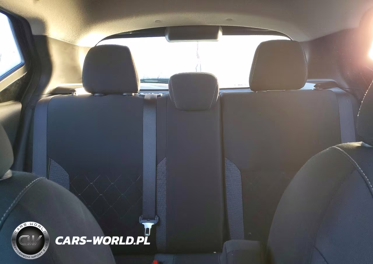 2019 Nissan Kicks S VIN:3N1CP5CU2KL518267 - 10