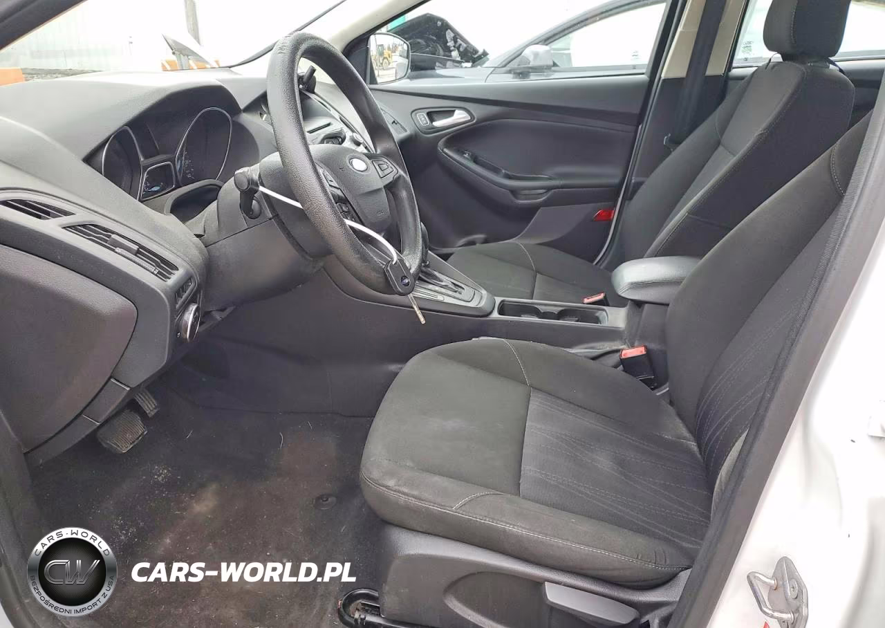 2015 Ford Focus Se VIN:1FADP3F23FL240146 - 7
