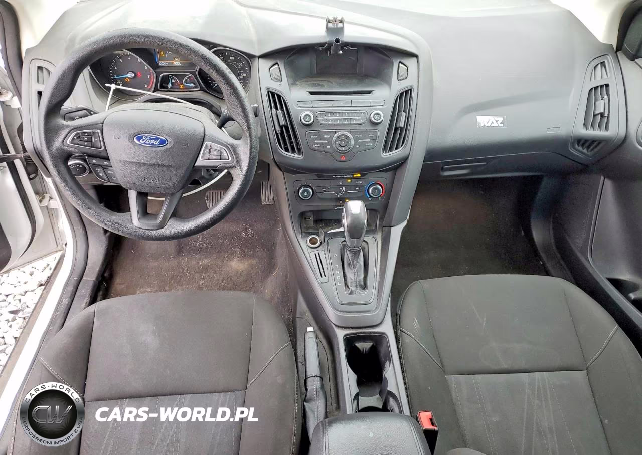 2015 Ford Focus Se VIN:1FADP3F23FL240146 - 8