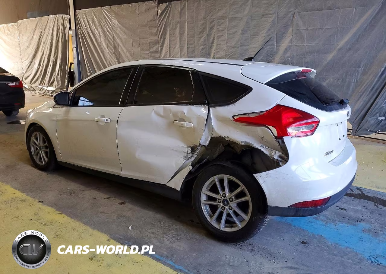 2018 Ford Focus Se VIN:1FADP3K27JL268028 - 2