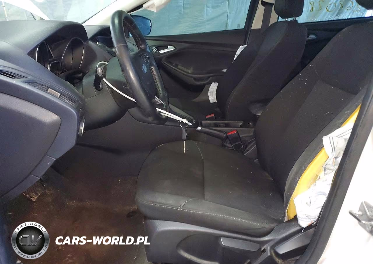 2018 Ford Focus Se VIN:1FADP3K27JL268028 - 7