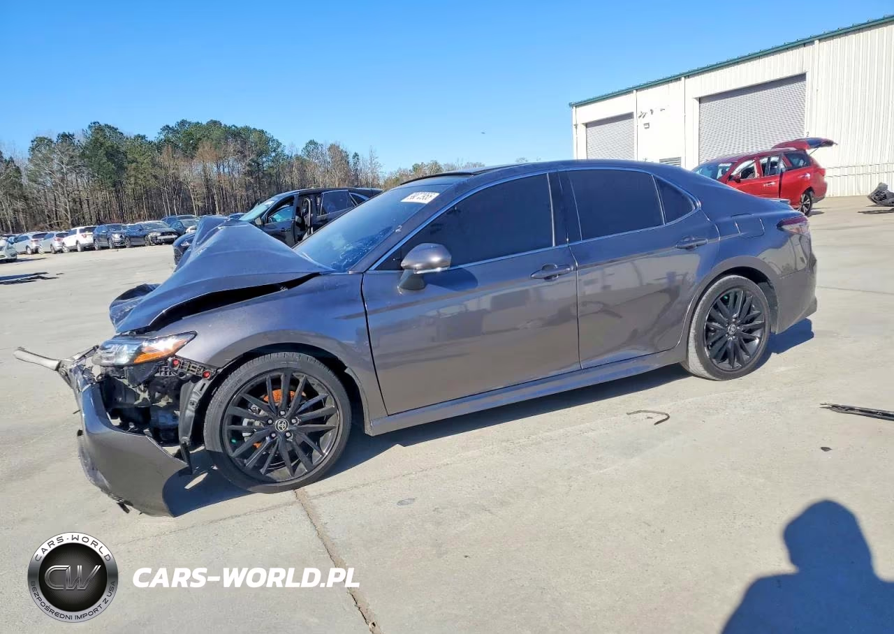 2021 Toyota Camry Xse – zdjęcie 1 z 13