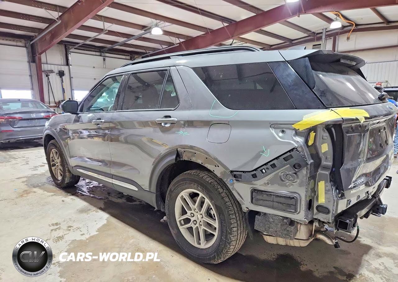 2025 Ford Explorer Active VIN:1FMUK8DH3SGC31152 - 2