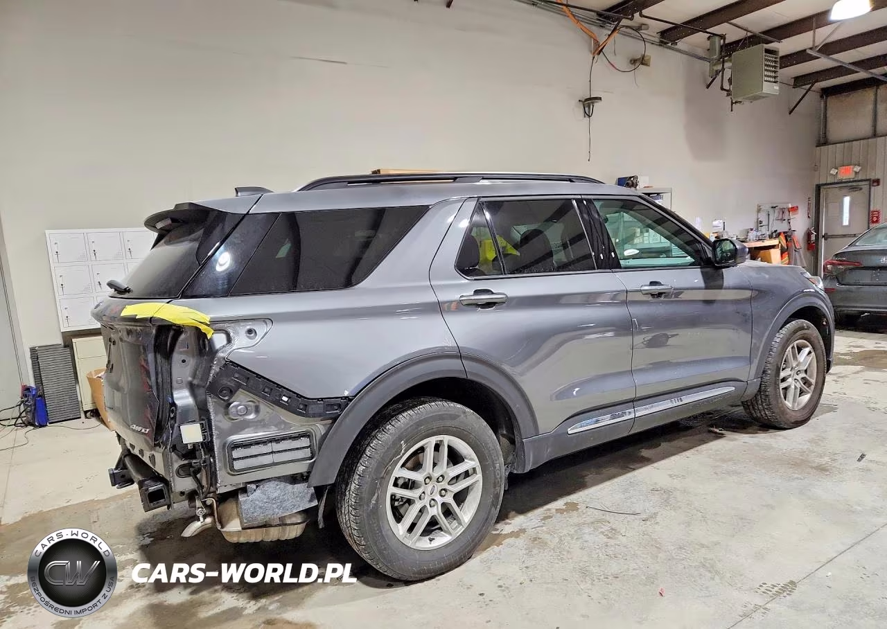 2025 Ford Explorer Active VIN:1FMUK8DH3SGC31152 - 3