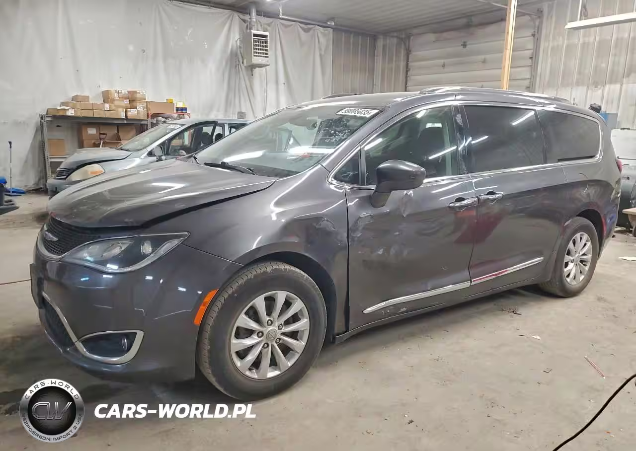 2019 Chrysler Pacifica Touring L