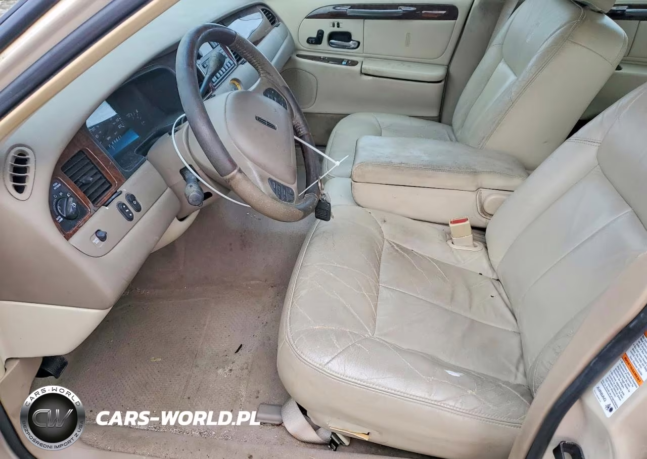 2001 Lincoln Town Car Cartier VIN:1LNHM83W31Y719666 - 7