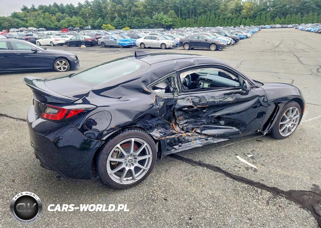 2024 Toyota Gr 86 VIN:JF1ZNBE15R9753012 - 3