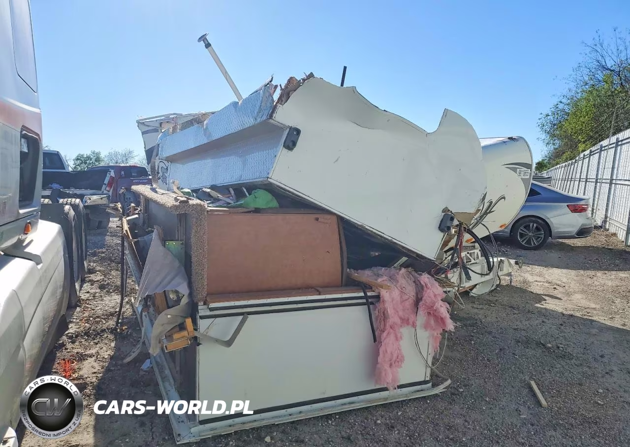 2017 Camper VIN:1NCA990S3H0113060 - 3