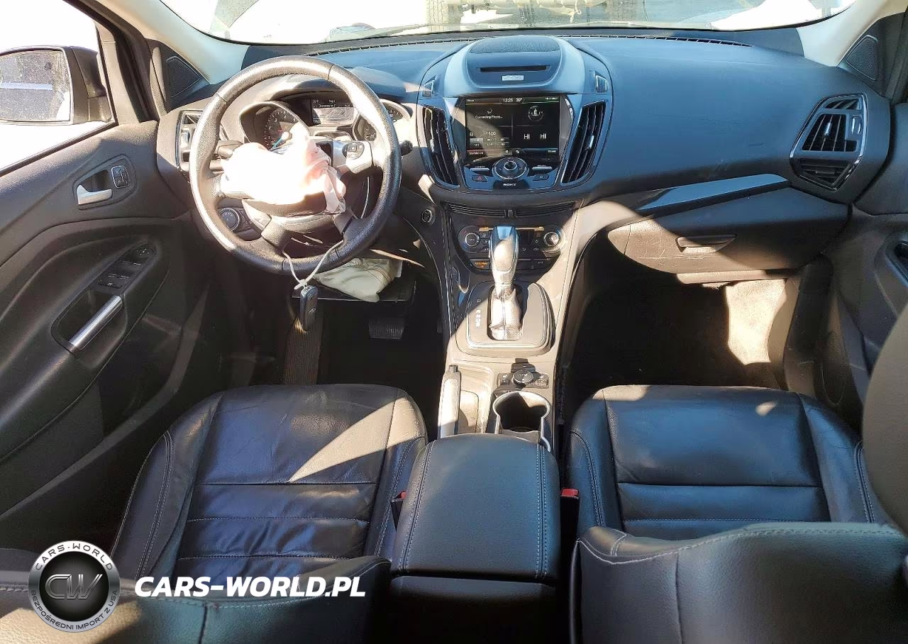 2015 Ford Escape Titanium VIN:1FMCU9J95FUB81337 - 8