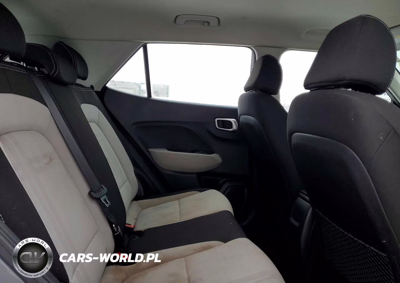 2021 Hyundai Venue Sel VIN:KMHRC8A36MU104265 - 10