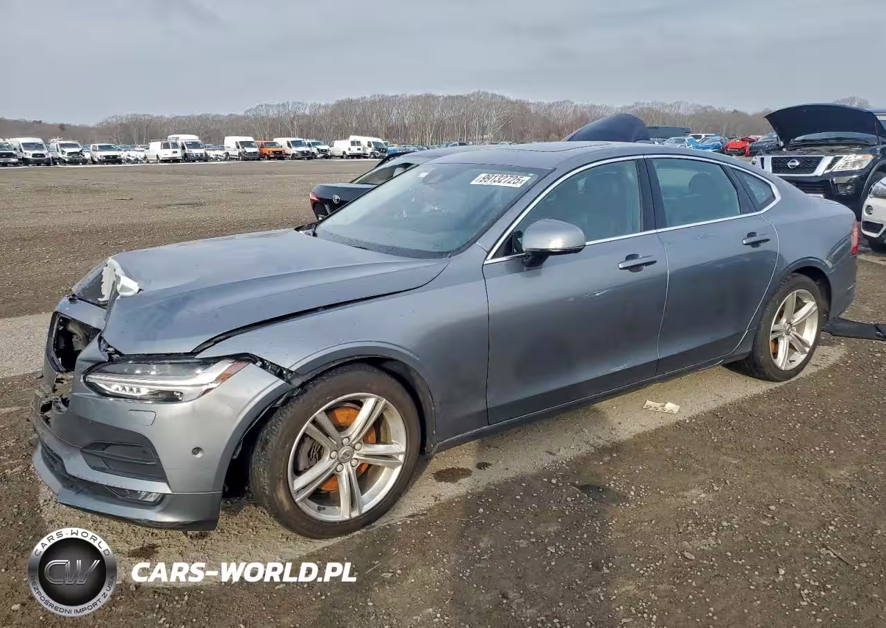 2017 Volvo S90 T5 Momentum