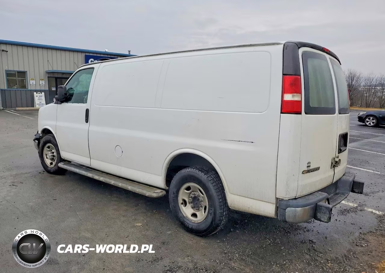 2018 Chevrolet Express 2500 Utility - Service Van VIN:1GCWGAFG3J1912651 - 2
