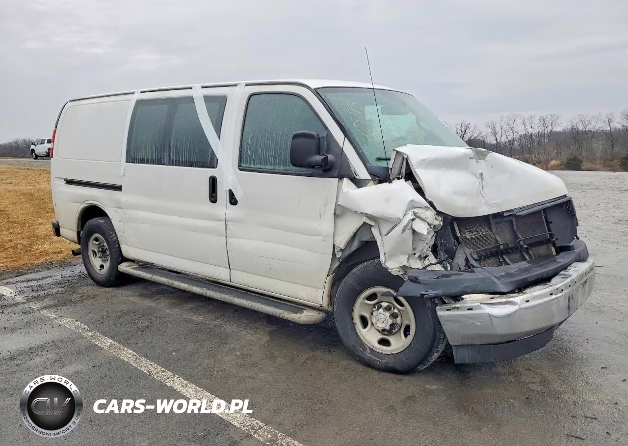 2018 Chevrolet Express 2500 Utility - Service Van VIN:1GCWGAFG3J1912651 - 4
