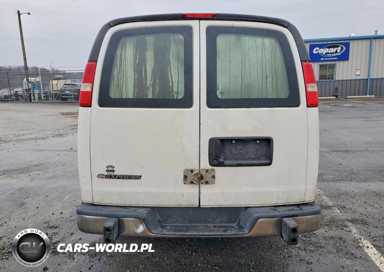 2018 Chevrolet Express 2500 Utility - Service Van VIN:1GCWGAFG3J1912651 - 6
