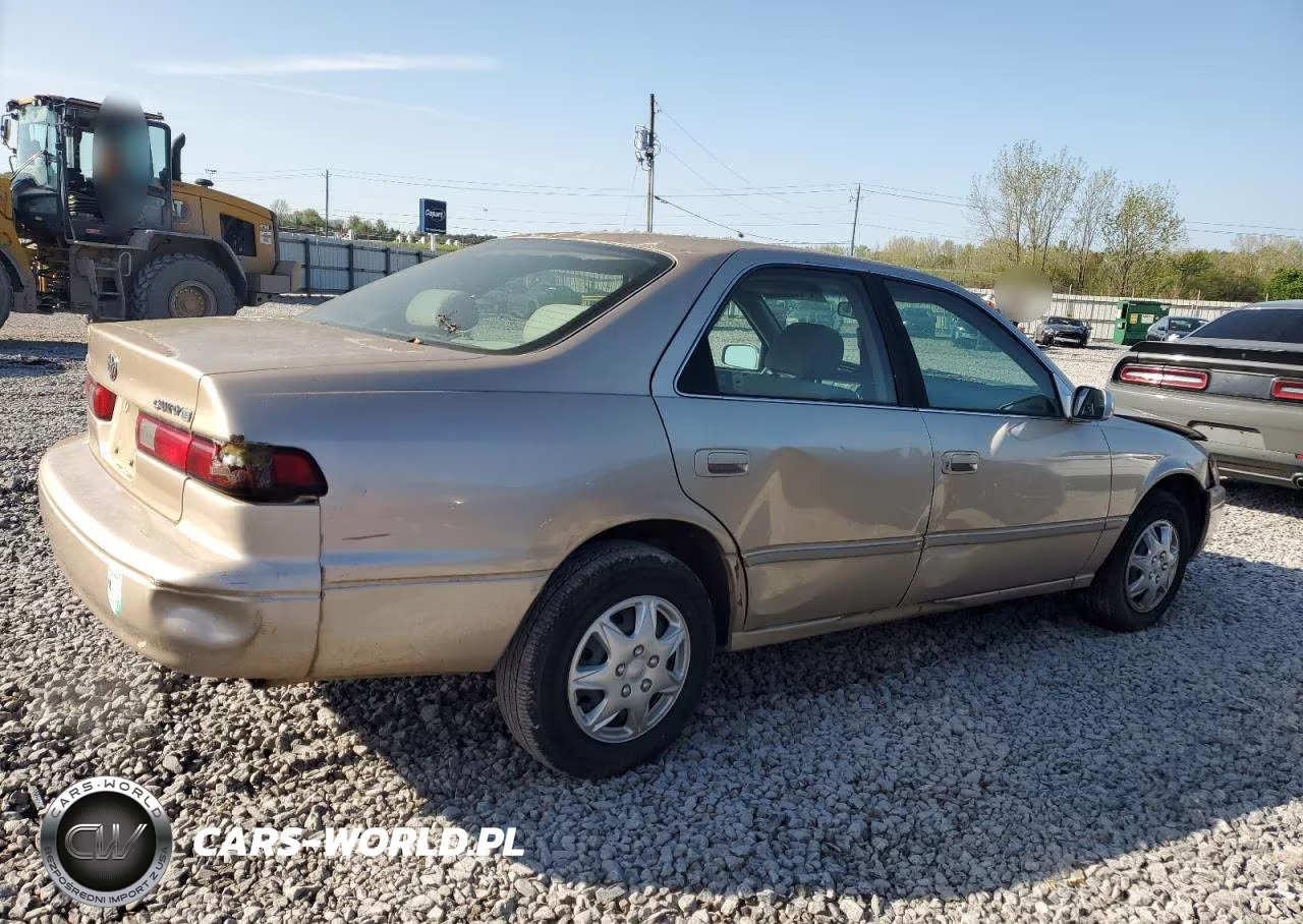 1999 Toyota Camry Le VIN:JT2BG22K4X0303476 - 3