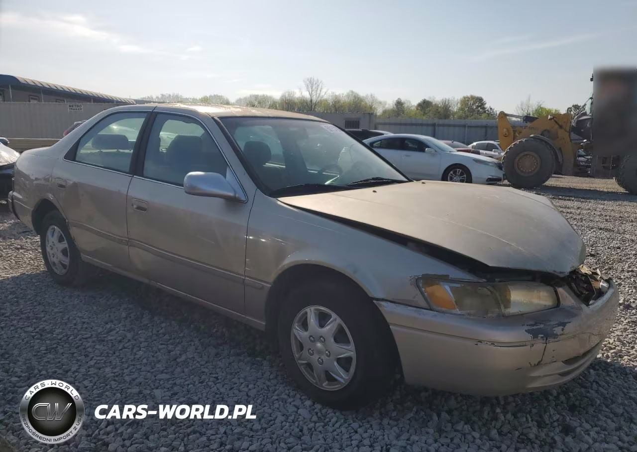 1999 Toyota Camry Le VIN:JT2BG22K4X0303476 - 4