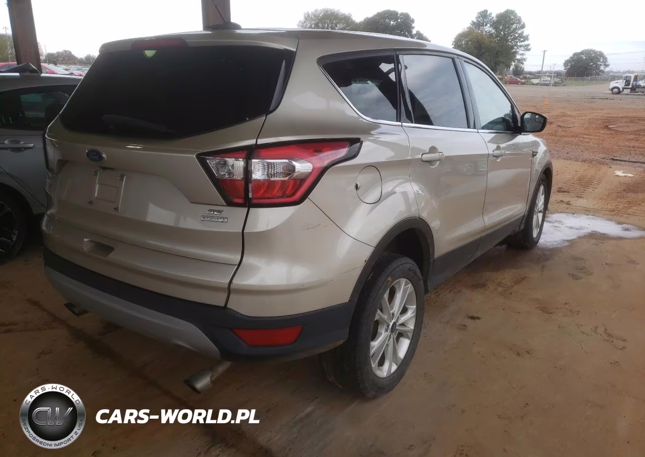 2017 Ford Escape Se VIN:1FMCU0GD9HUE91405 - 4