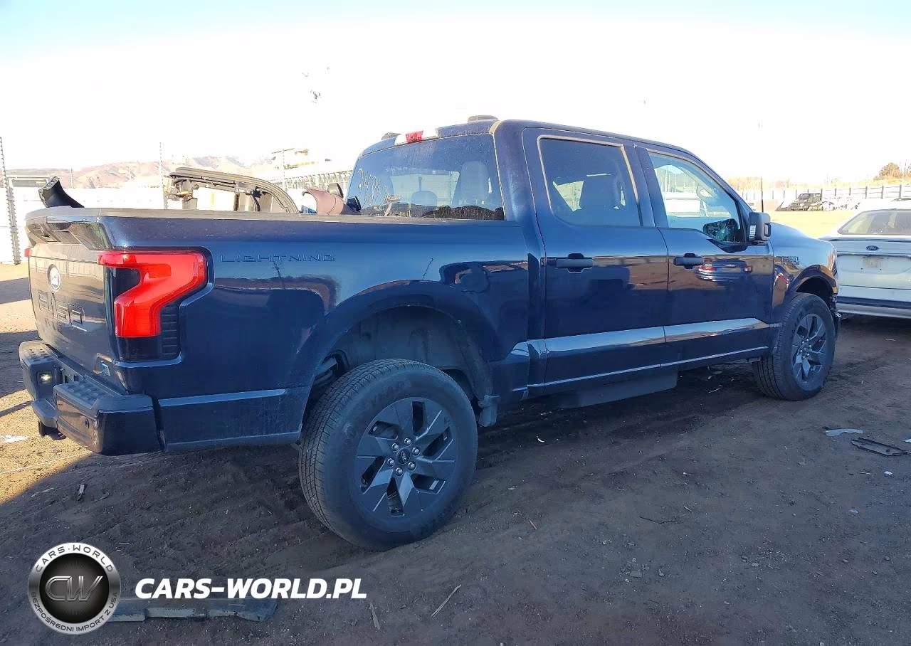 2024 Ford F150 Lightning Xlt VIN:1FTVW3LK1RWG22832 - 3