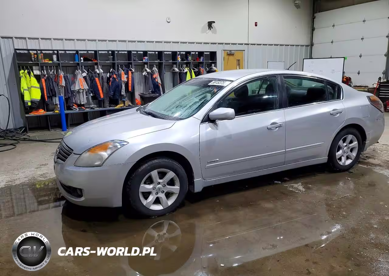 2009 Niss Altima Hybrid Base