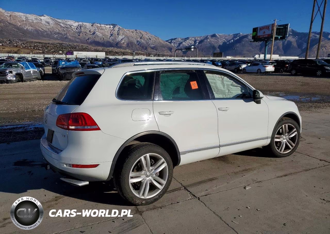 2014 Volkswagen Touareg V6 Tdi VIN:WVGEP9BP8ED011467 - 3