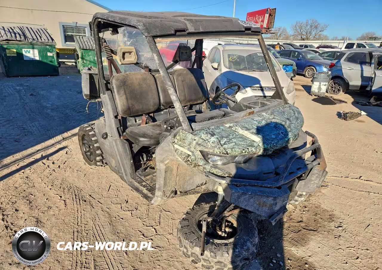 2017 Can-Am Defender Utility Vehicle