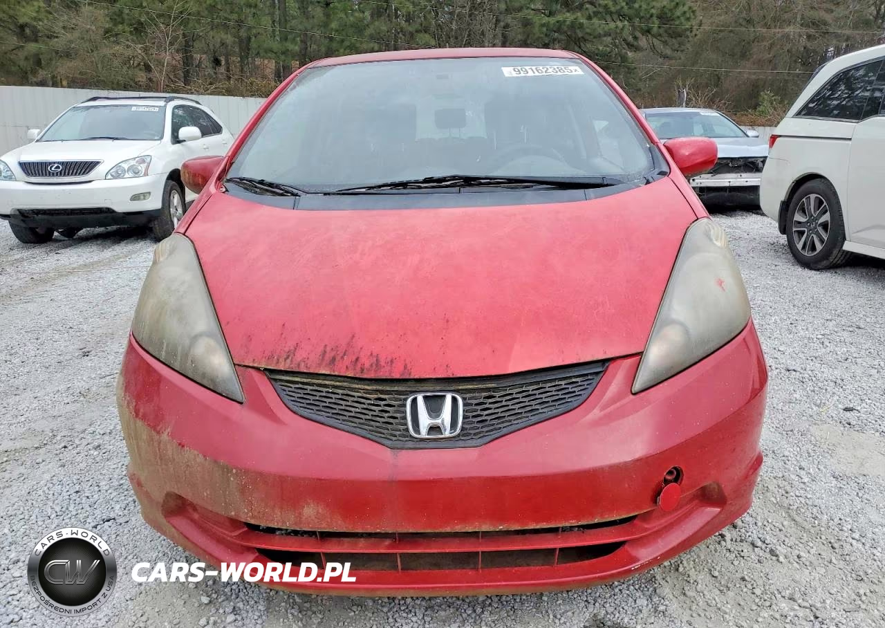2013 Honda Fit Sport VIN:JHMGE8H54DC026988 - 5