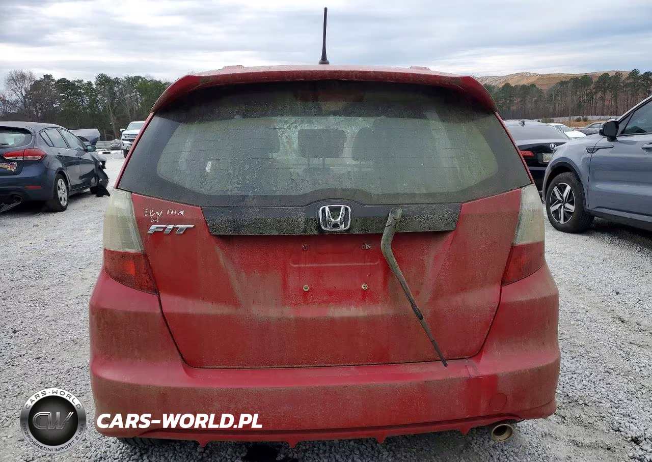 2013 Honda Fit Sport VIN:JHMGE8H54DC026988 - 6