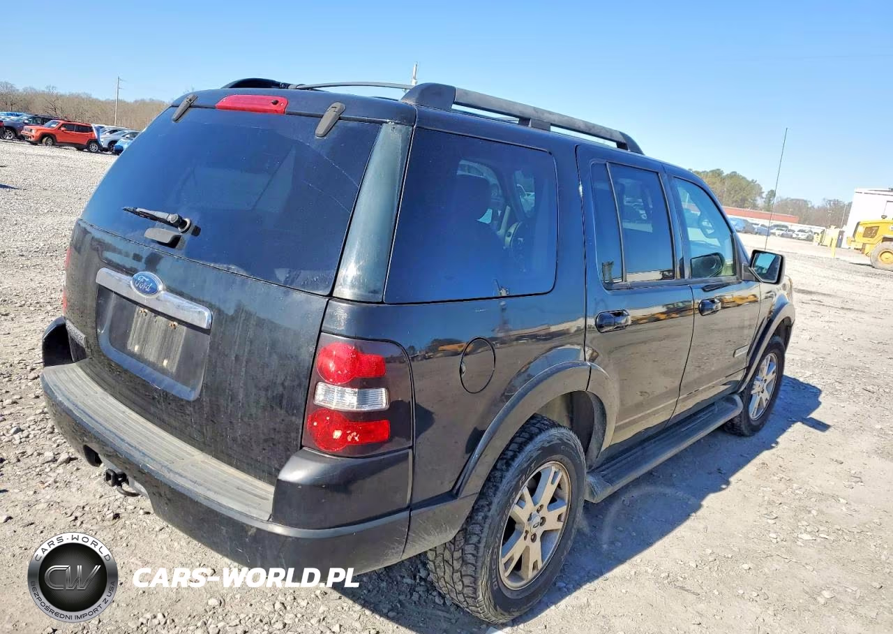 2008 Ford Explorer Xlt VIN:1FMEU63E88UB36767 - 3