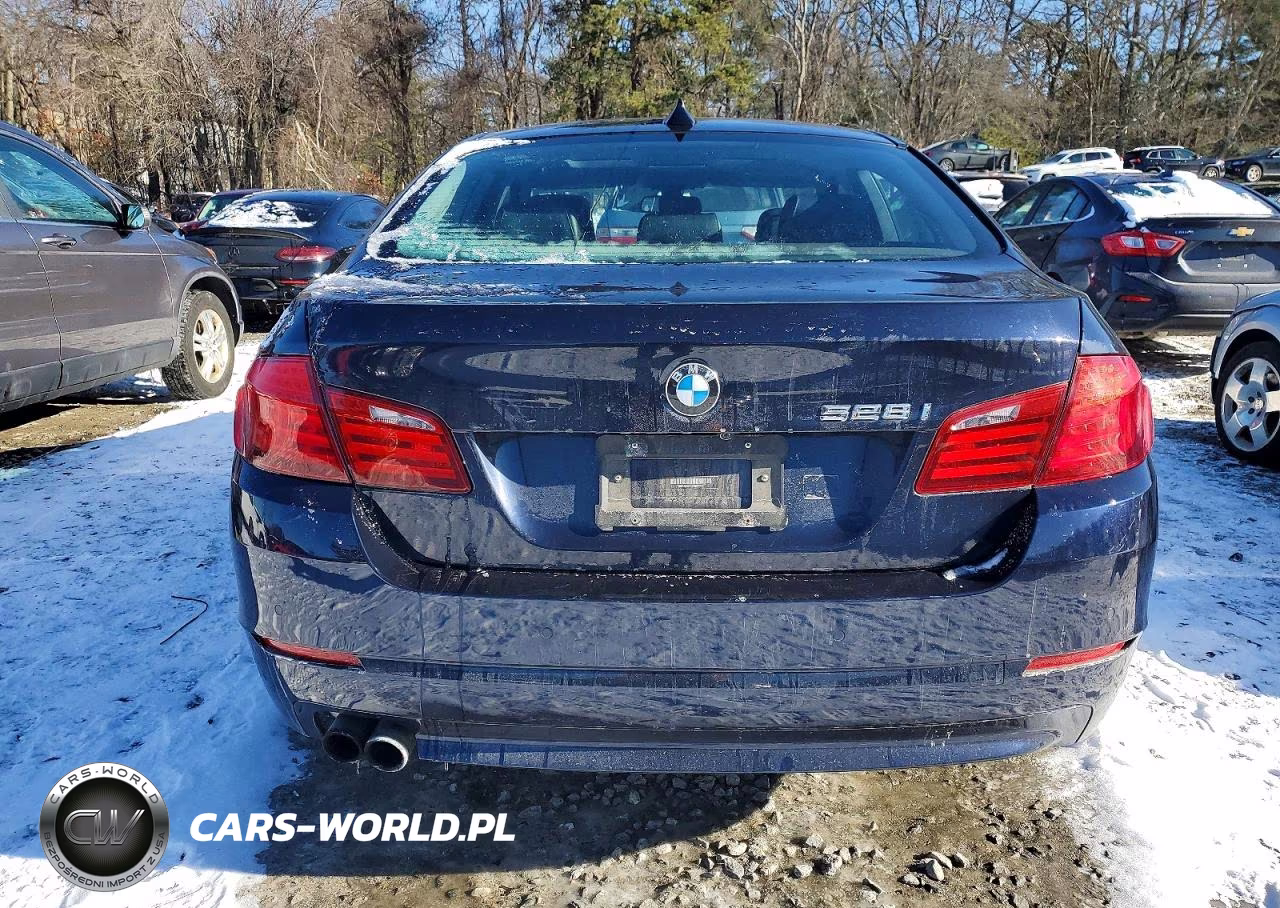 2012 BMW 528 Xi VIN:WBAXH5C50CDW04735 - 6