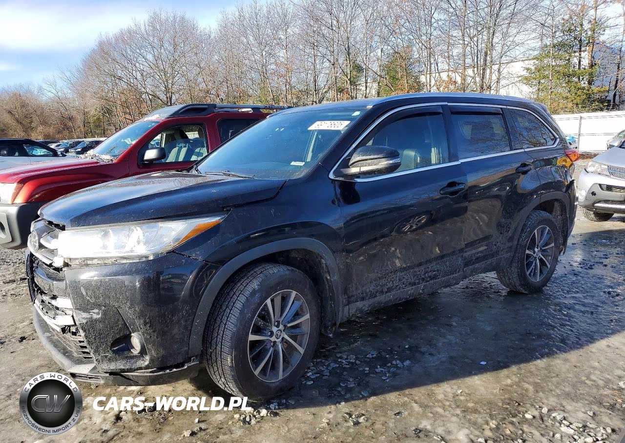 2019 Toyota Highlander Se