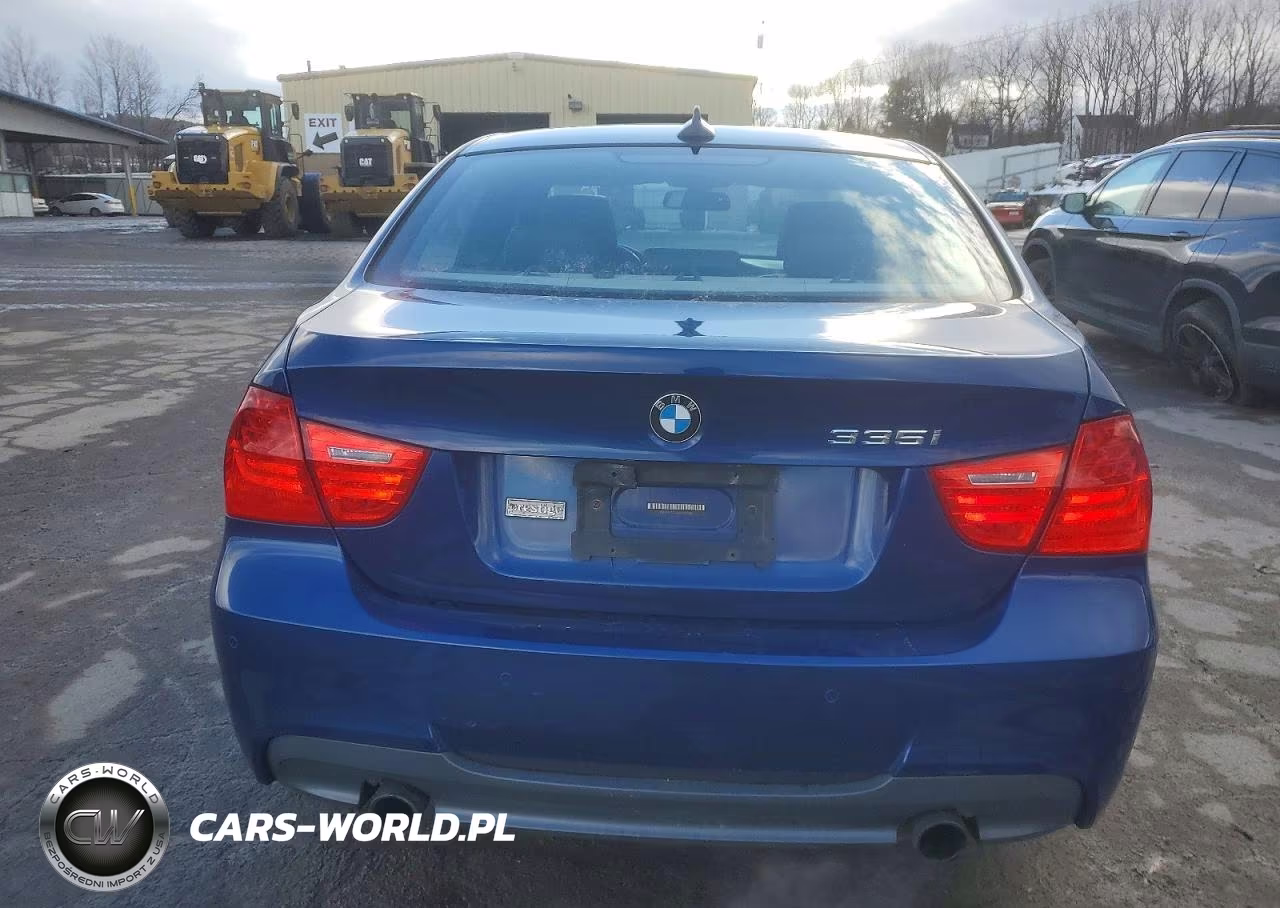 2010 BMW 335 Xi VIN:WBAPL3C52AA407986 - 6
